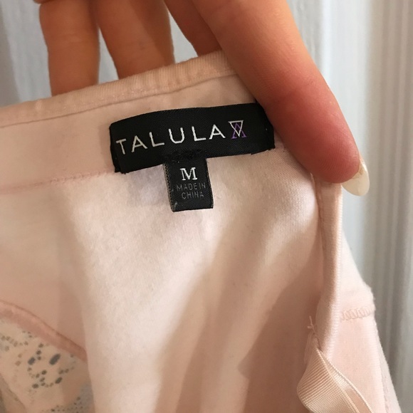 Aritzia Talula peach lace camisole - Picture 3 of 3